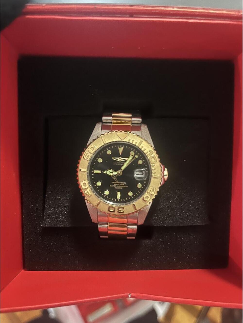 Invicta pro diver watch